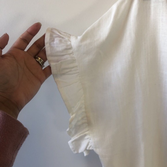 Generation Linen Blend Blouse White Cream Short Ruffle Sleeve V Neck XS/S NWOT's - Picture 6 of 9